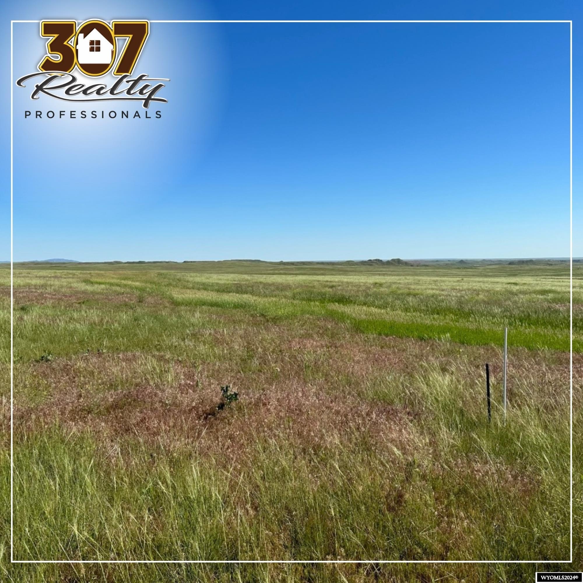 Wyoming Land with Wildlife Views
