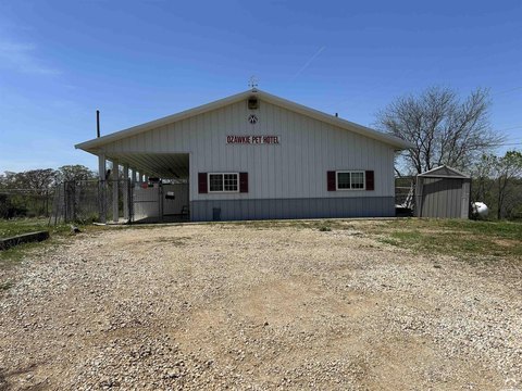 Versatile Acreage Near Perry Lake