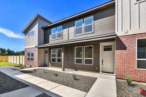New Caldwell Townhome Community