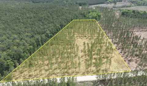Secluded Land Parcel in Brunswick
