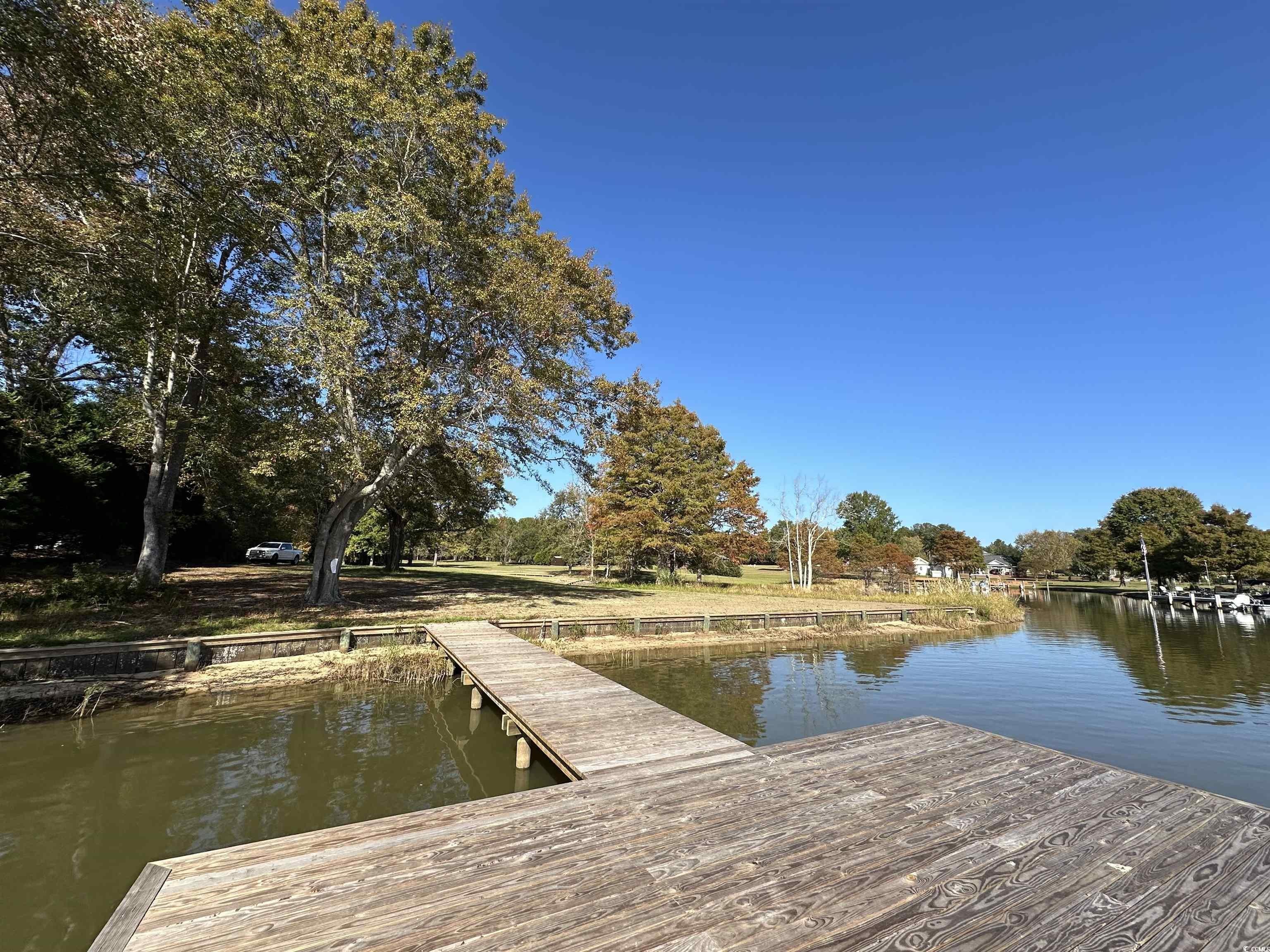 Lakefront Land in Manning, SC