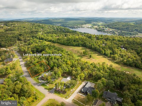 Homesite in Golf Course Community