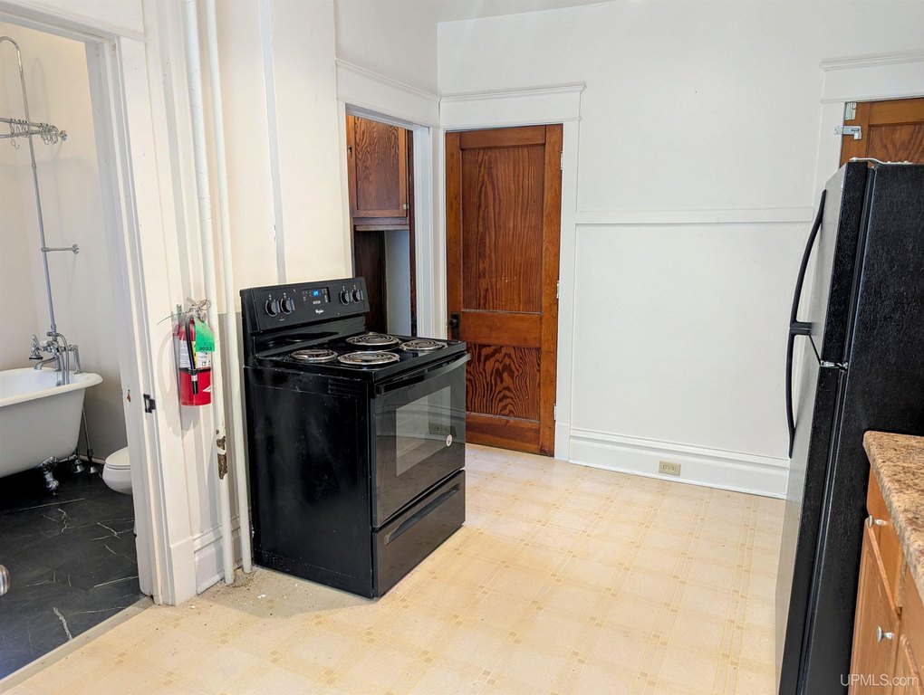 Picture 9