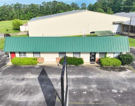Thomasville Commercial Property with Expansion Potential