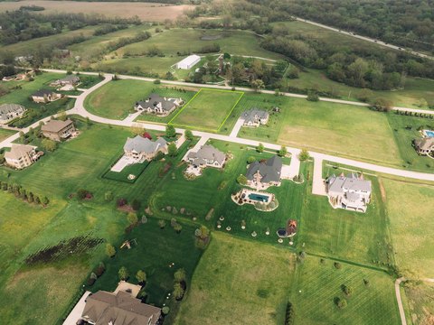 Vacant Lot in Hunt Club