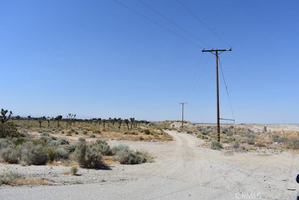 Littlerock Land on Pearblossom Highway