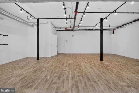 Windowfront Storefront Space