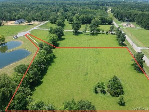 Land in Gated Pike Road