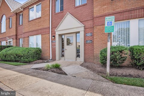 Turnkey Office Condo in Woodbridge