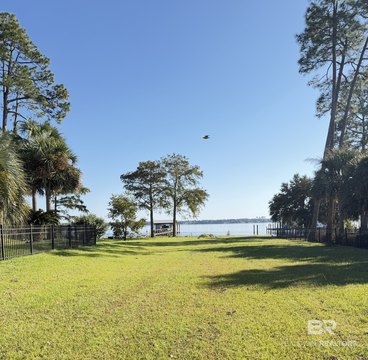Land, Lillian, AL