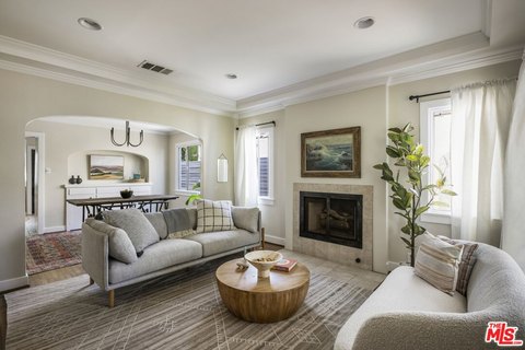 Charming Spanish Duplex in Picfair Village