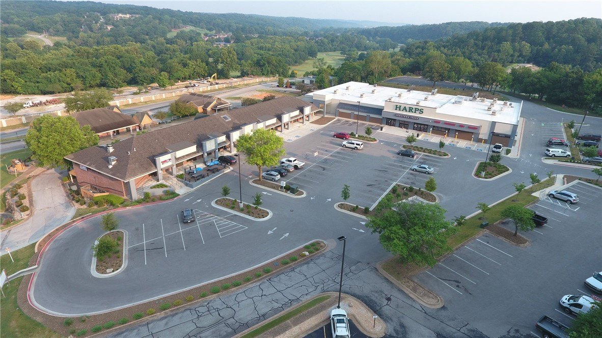 Retail Space in Bella Vista