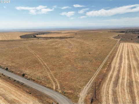 Expansive 520-Acre Land Parcel