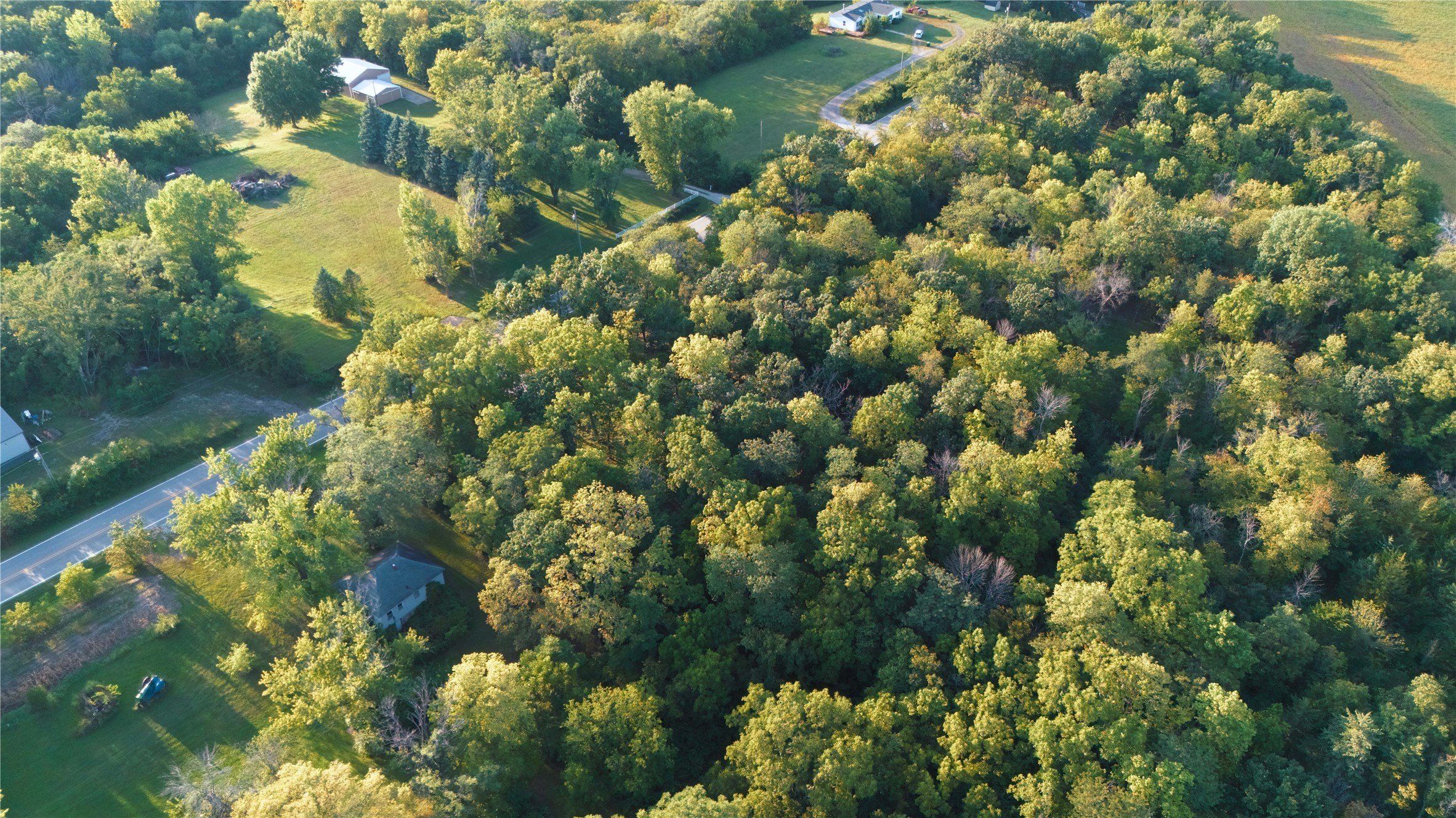 Spacious Land in Bondurant, Iowa