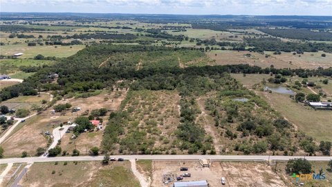 Land, Lockhart, TX