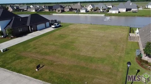 Land, Paulina, LA