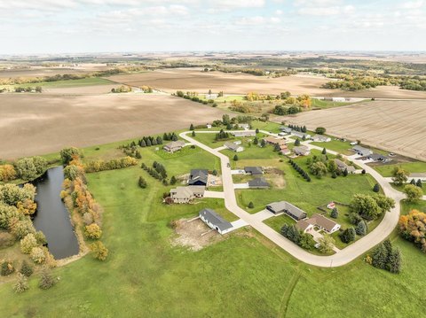 LAND, Estherville, IA