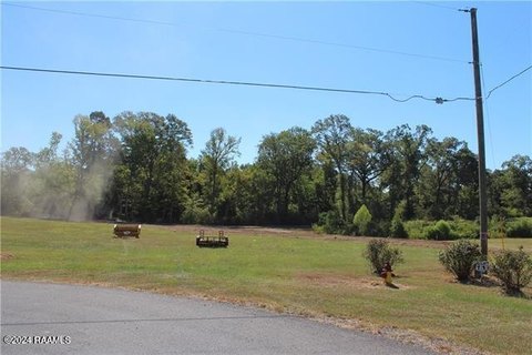 Land, Deville, LA