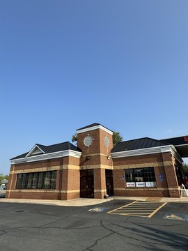 Drive-Thru Restaurant with Equipment