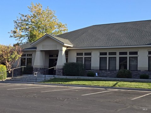 Office Unit with Private Offices