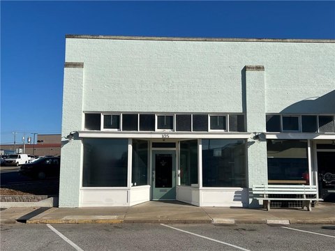 Downtown Springdale Retail Space Available