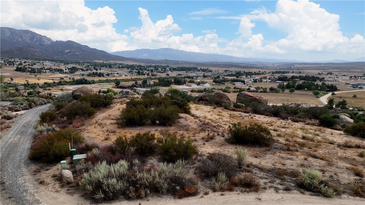 Aguanga Land with Lake View