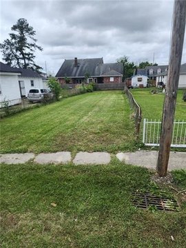 Established Lot in Gretna