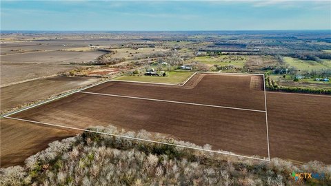 Unrestricted Land with Water Rights