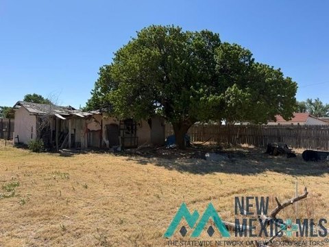 Land, Grady, NM