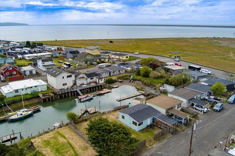 Land, King Salmon South, CA