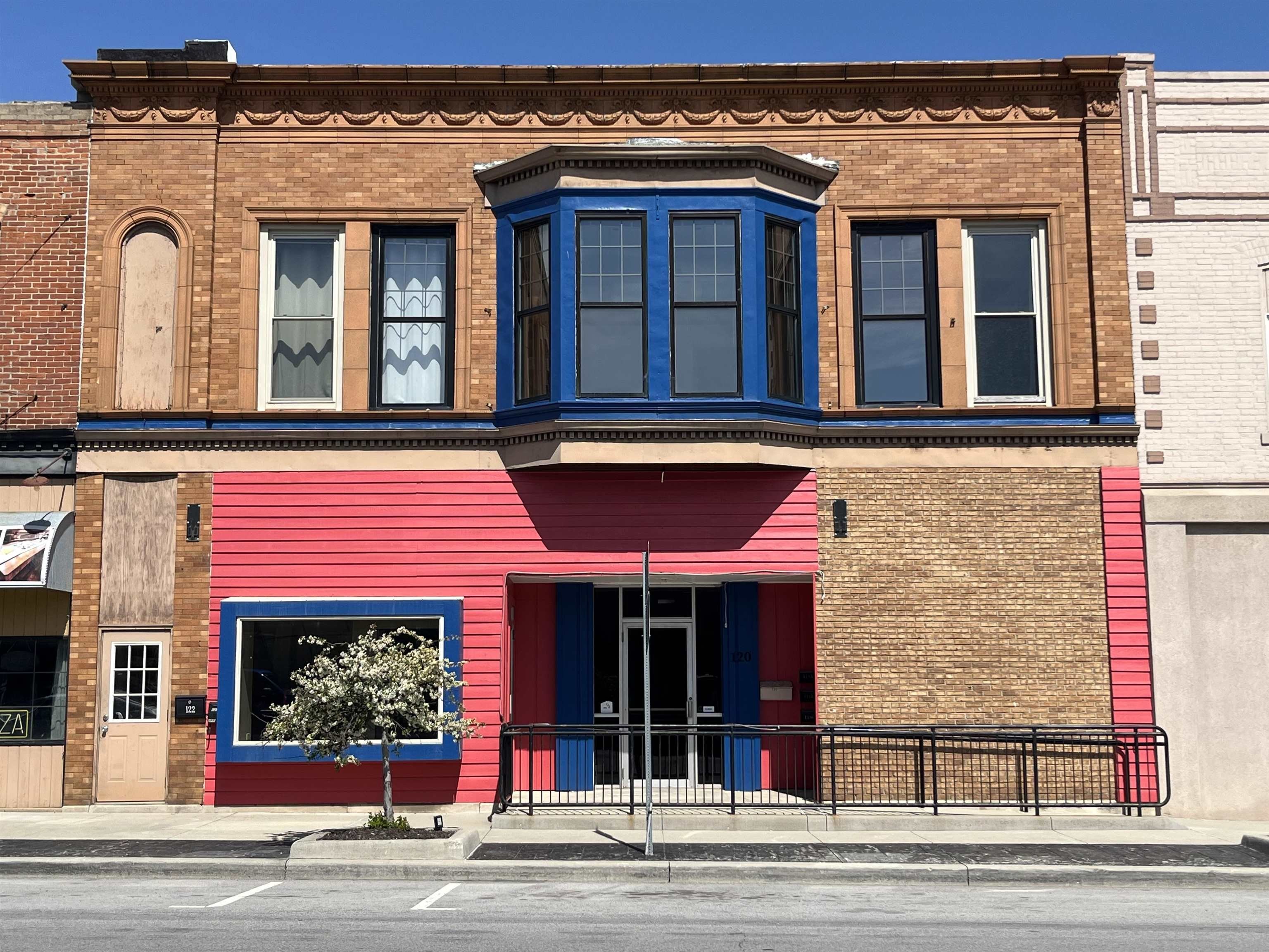 Churubusco Restaurant/Bar with Apartments
