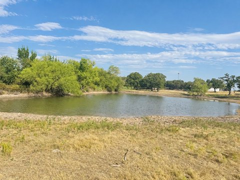 Land, Bowie, TX