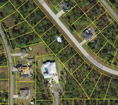 Buildable Double Lot in Charlotte