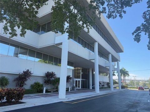 Professional Office Building in Miami