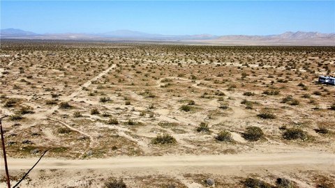 Expansive Desert Land Opportunity