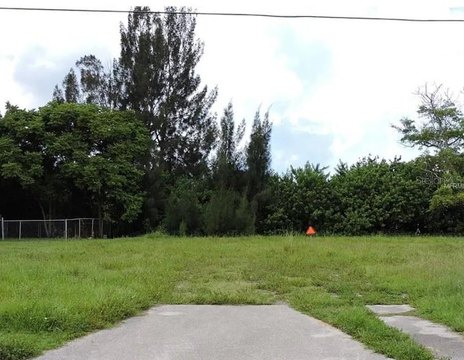 Waterfront Residential Land with Dock