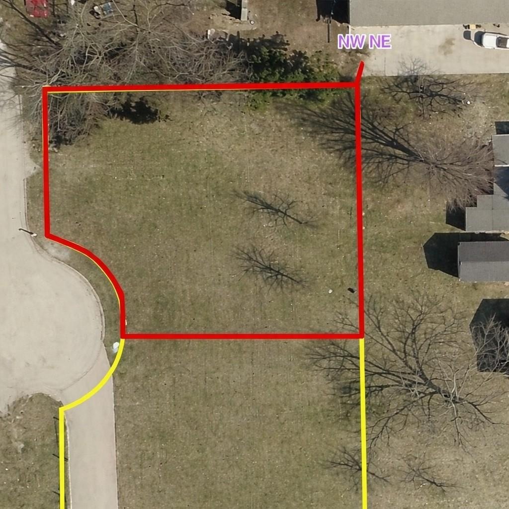 Residential Lot in Quiet Waukon