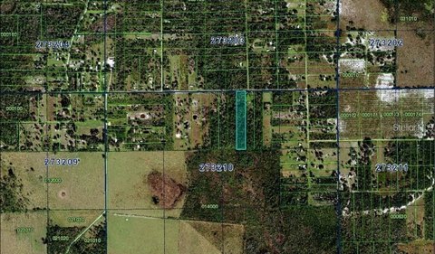 Spacious Lot in Frostproof, Florida