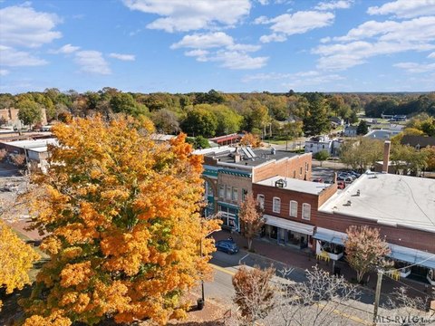 Historic Downtown Warrenton Mixed-Use Building