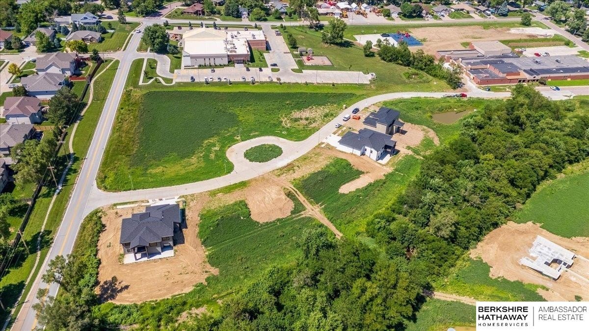 Land in Tower District