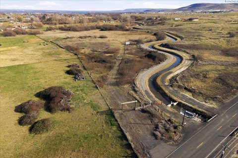 Kennewick Acreage with Approved Homesite