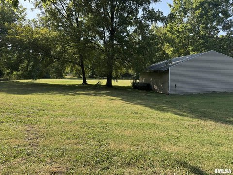 Land, Winchester, IL