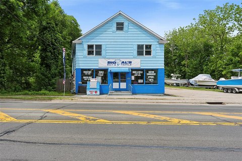 Aquebogue Retail & Storage Opportunity