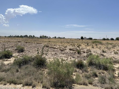 LAND - Belen, NM
