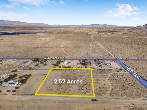 Residential Land in Rosamond, CA