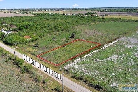 Half-Acre Lot in La Feria
