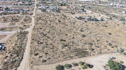 Land, Phelan, CA