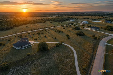 Land, Briggs, TX