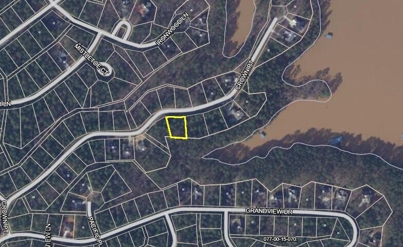Waterfront Land in Savannah Lakes