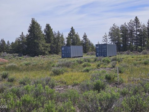 Level Acre Parcel in Chiloquin